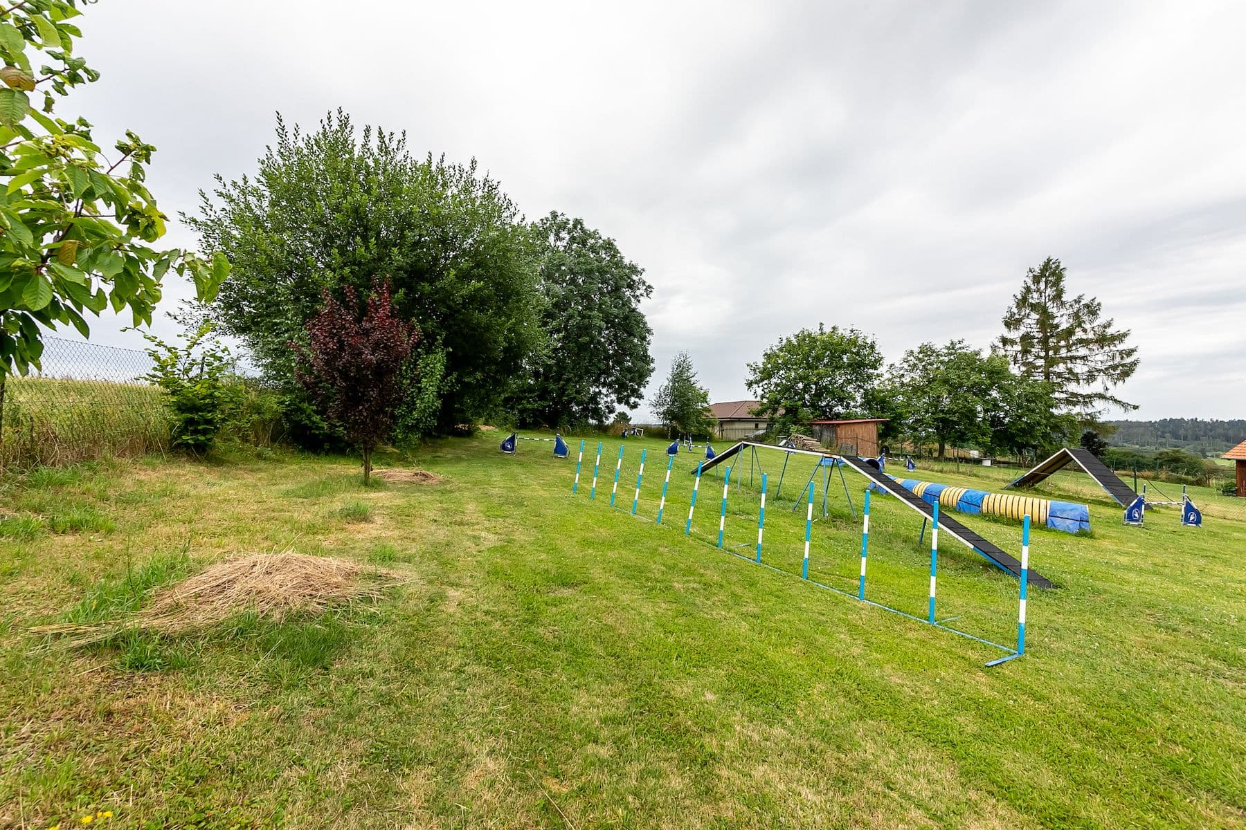 Predaj pozemku 1.800 m², Podveky, Středočeský kraj Predaj pozemku 1.800 m², Podveky, Středočeský kraj