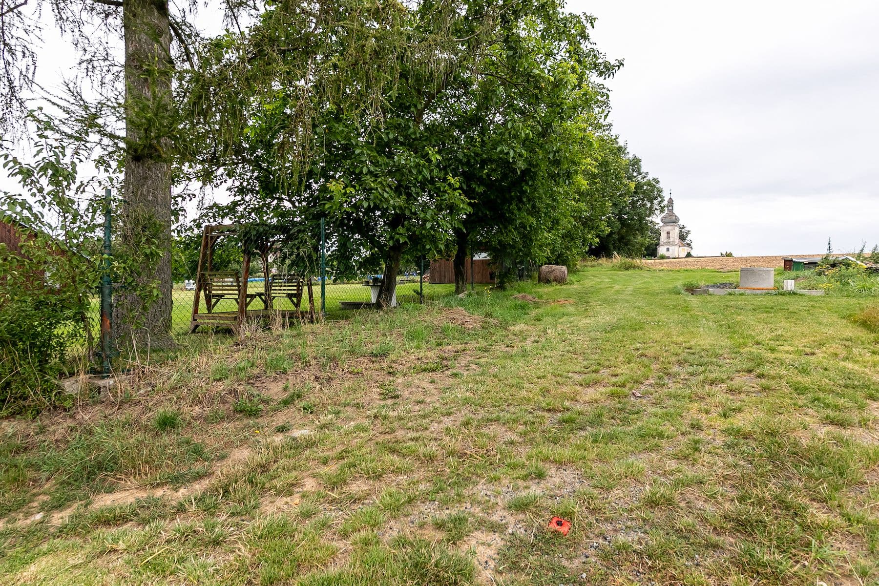 Predaj pozemku 1.800 m², Podveky, Středočeský kraj Predaj pozemku 1.800 m², Podveky, Středočeský kraj