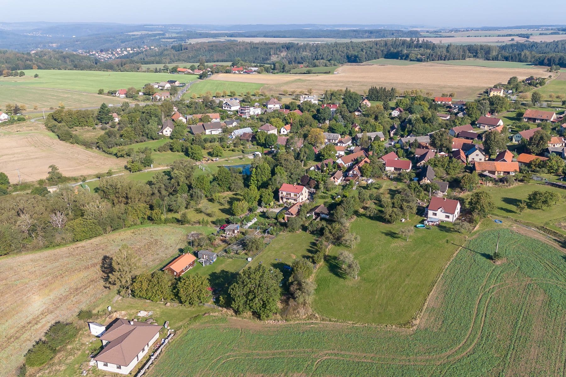 Predaj pozemku 1.800 m², Podveky, Středočeský kraj Predaj pozemku 1.800 m², Podveky, Středočeský kraj