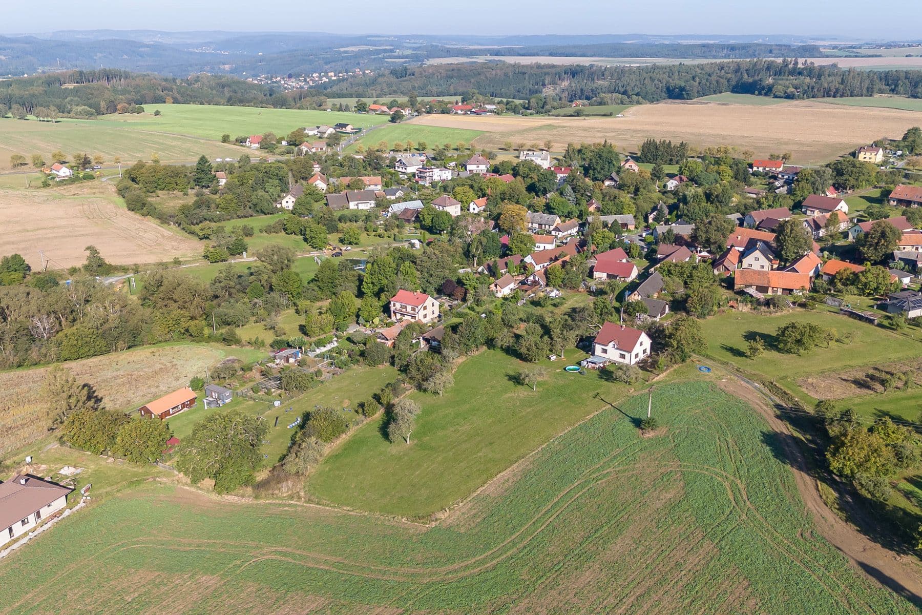 Predaj pozemku 1.800 m², Podveky, Středočeský kraj Predaj pozemku 1.800 m², Podveky, Středočeský kraj
