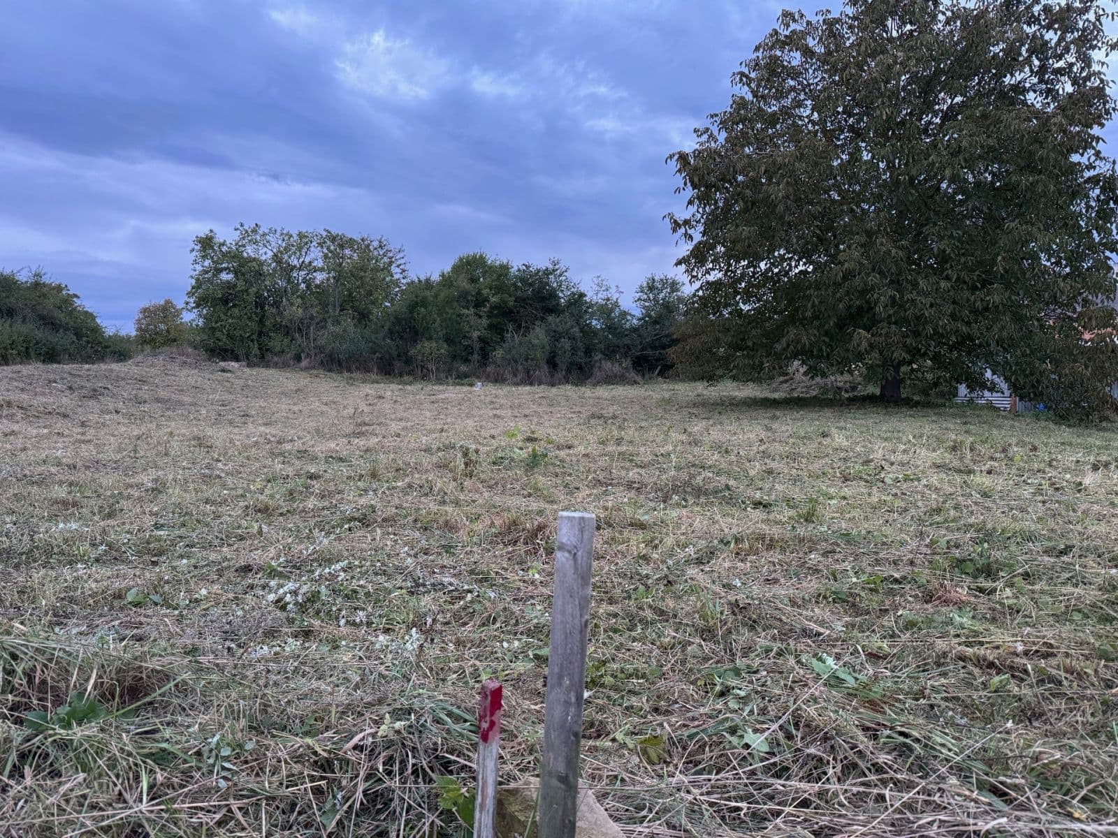 Predaj pozemku 1.401 m², Dešná, Jihočeský kraj Predaj pozemku 1.401 m², Dešná, Jihočeský kraj