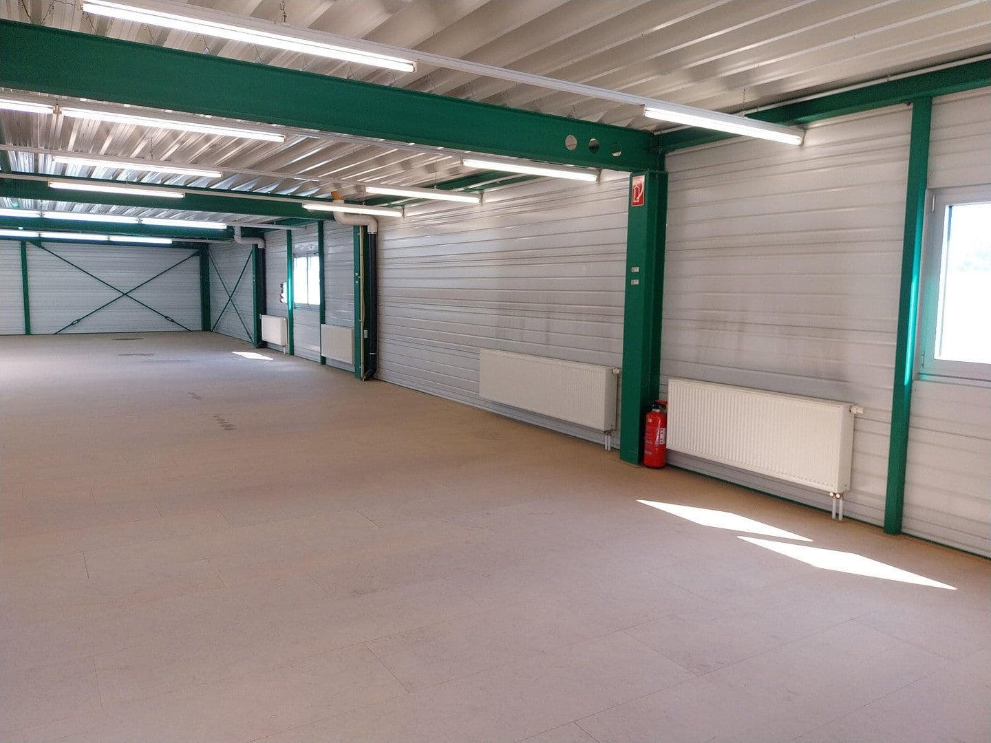 Prenájom nebytového priestoru 2.000 m², Uhlmannstrasse 42, Laupheim, Bádensko-Wurttembersko Prenájom nebytového priestoru 2.000 m², Uhlmannstrasse 42, Laupheim, Bádensko-Wurttembersko