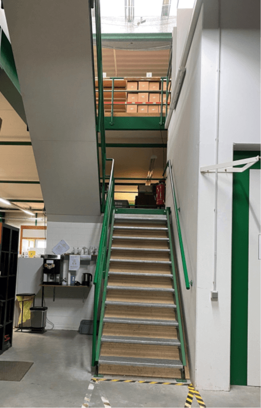 Prenájom nebytového priestoru 2.000 m², Uhlmannstrasse 42, Laupheim, Bádensko-Wurttembersko Prenájom nebytového priestoru 2.000 m², Uhlmannstrasse 42, Laupheim, Bádensko-Wurttembersko