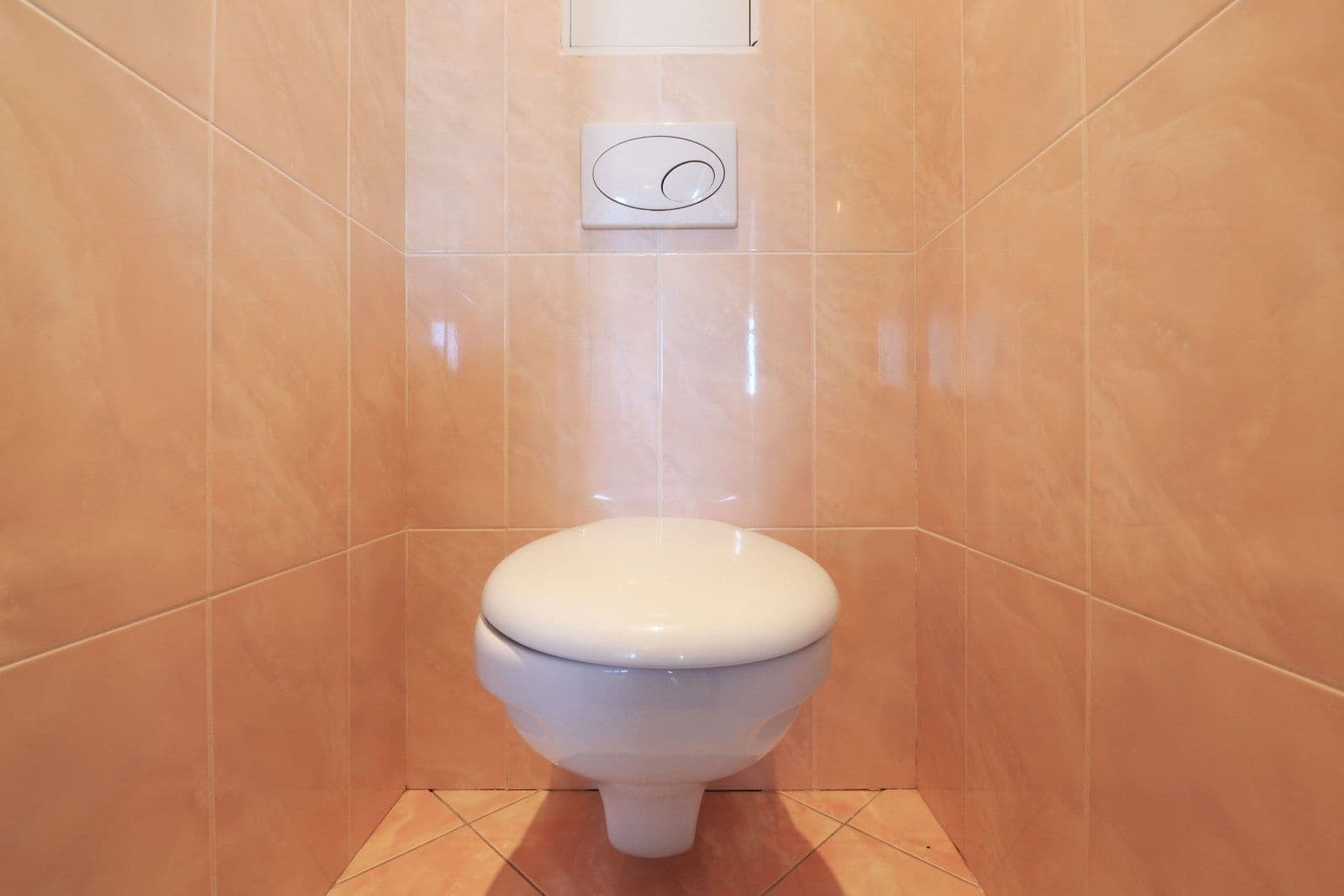 Prenájom bytu 3-izbový 75 m², Na Dolíkách, Slaný, Středočeský kraj Prenájom bytu 3-izbový 75 m², Na Dolíkách, Slaný, Středočeský kraj