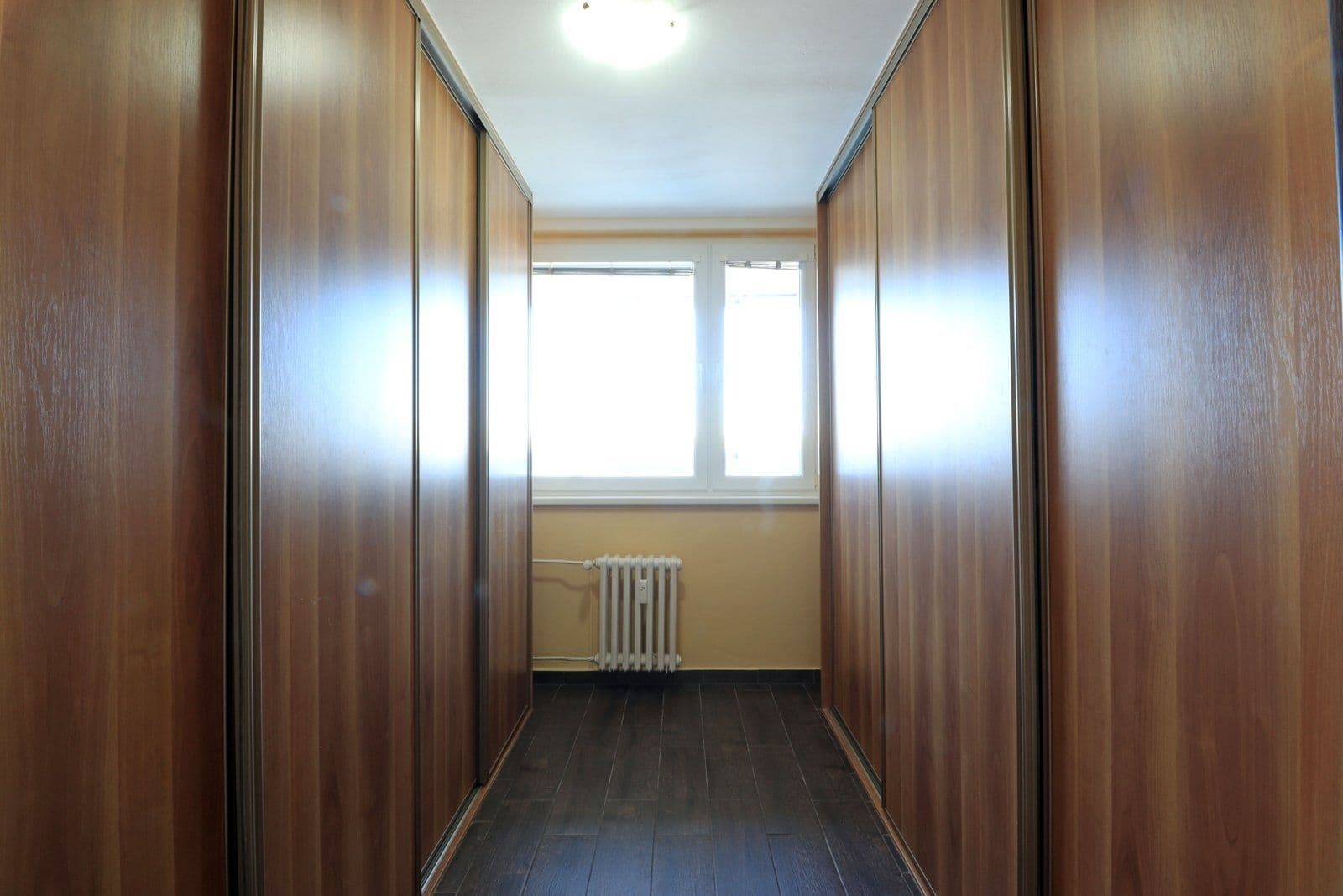 Prenájom bytu 3-izbový 75 m², Na Dolíkách, Slaný, Středočeský kraj Prenájom bytu 3-izbový 75 m², Na Dolíkách, Slaný, Středočeský kraj