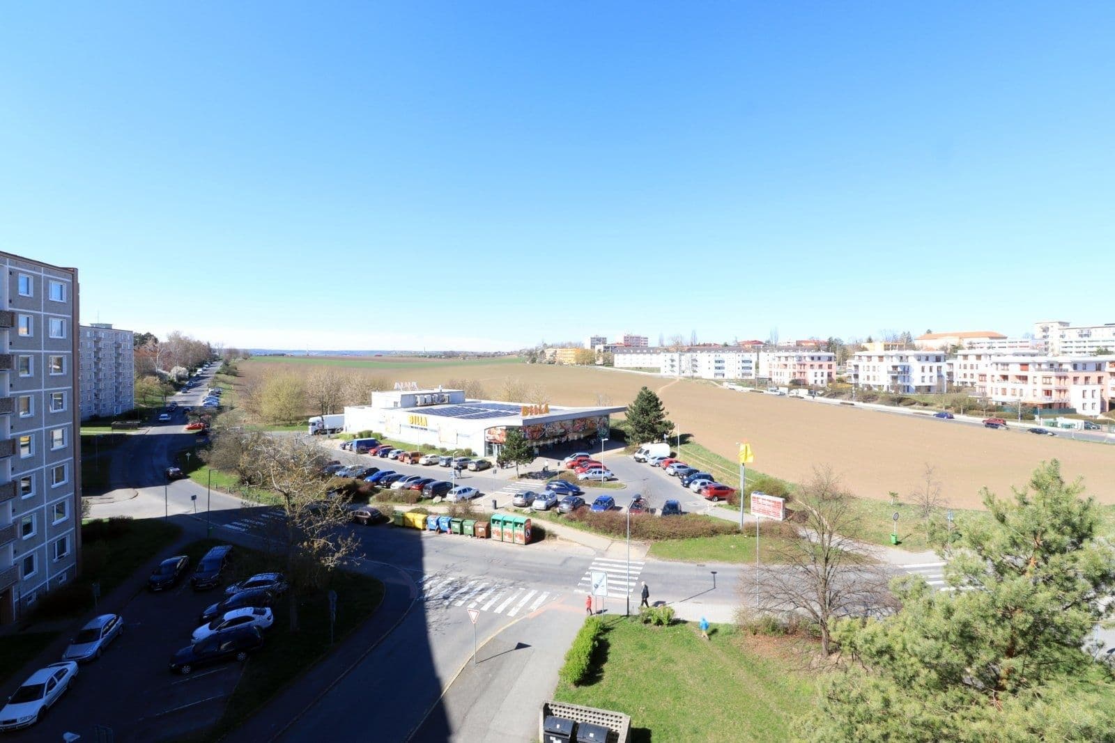 Prenájom bytu 3-izbový 75 m², Na Dolíkách, Slaný, Středočeský kraj Prenájom bytu 3-izbový 75 m², Na Dolíkách, Slaný, Středočeský kraj