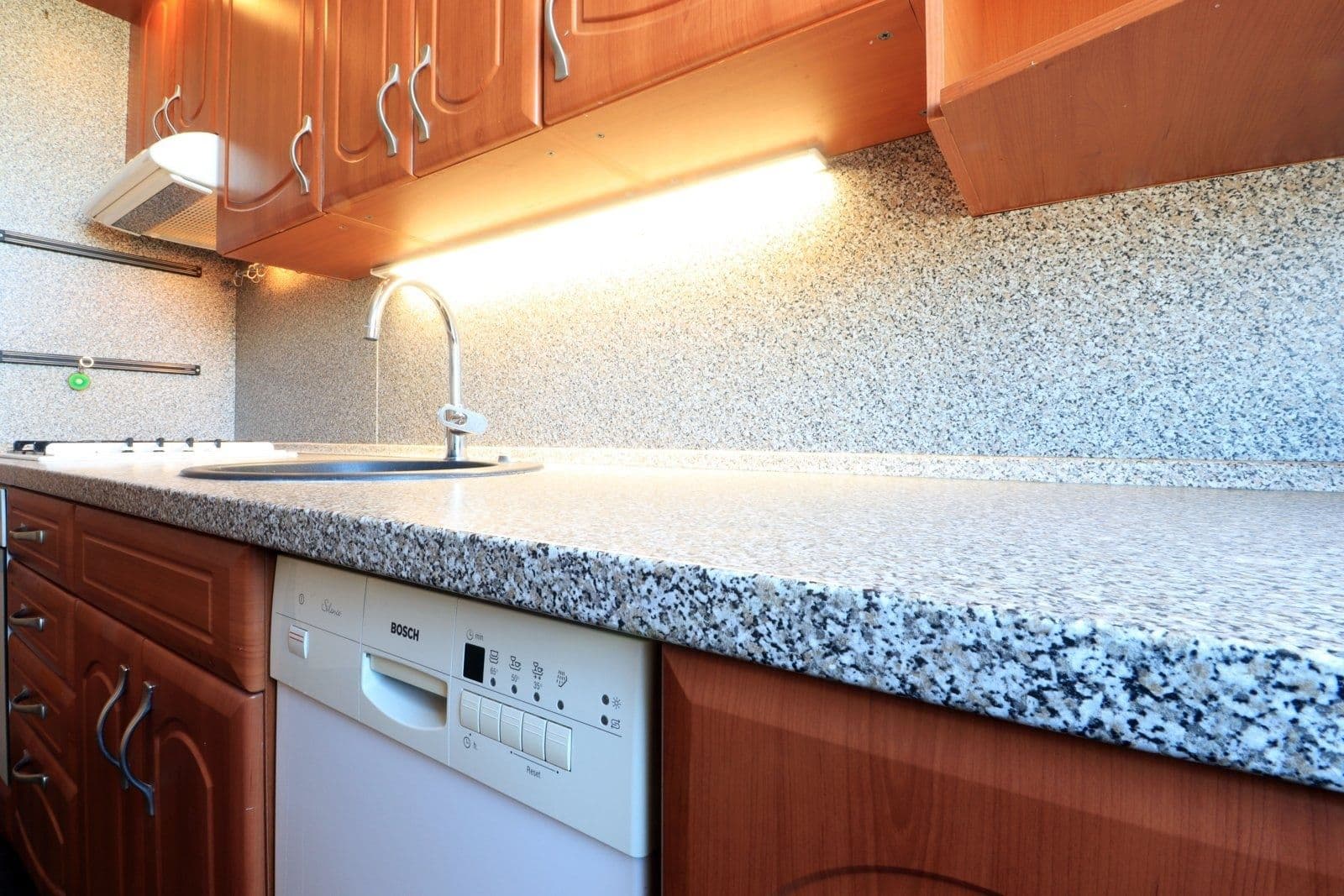 Prenájom bytu 3-izbový 75 m², Na Dolíkách, Slaný, Středočeský kraj Prenájom bytu 3-izbový 75 m², Na Dolíkách, Slaný, Středočeský kraj