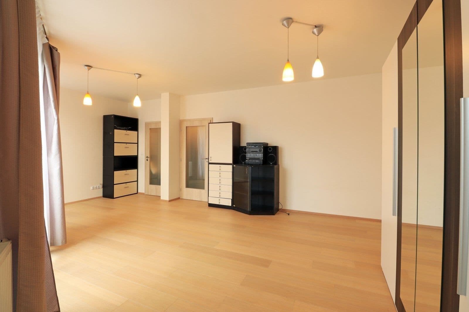 Prenájom bytu 2-izbový 64 m², Devonská, Praha, Praha Prenájom bytu 2-izbový 64 m², Devonská, Praha, Praha