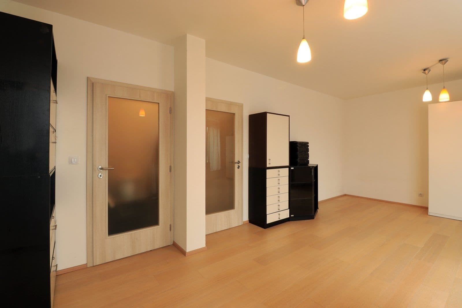 Prenájom bytu 2-izbový 64 m², Devonská, Praha, Praha Prenájom bytu 2-izbový 64 m², Devonská, Praha, Praha