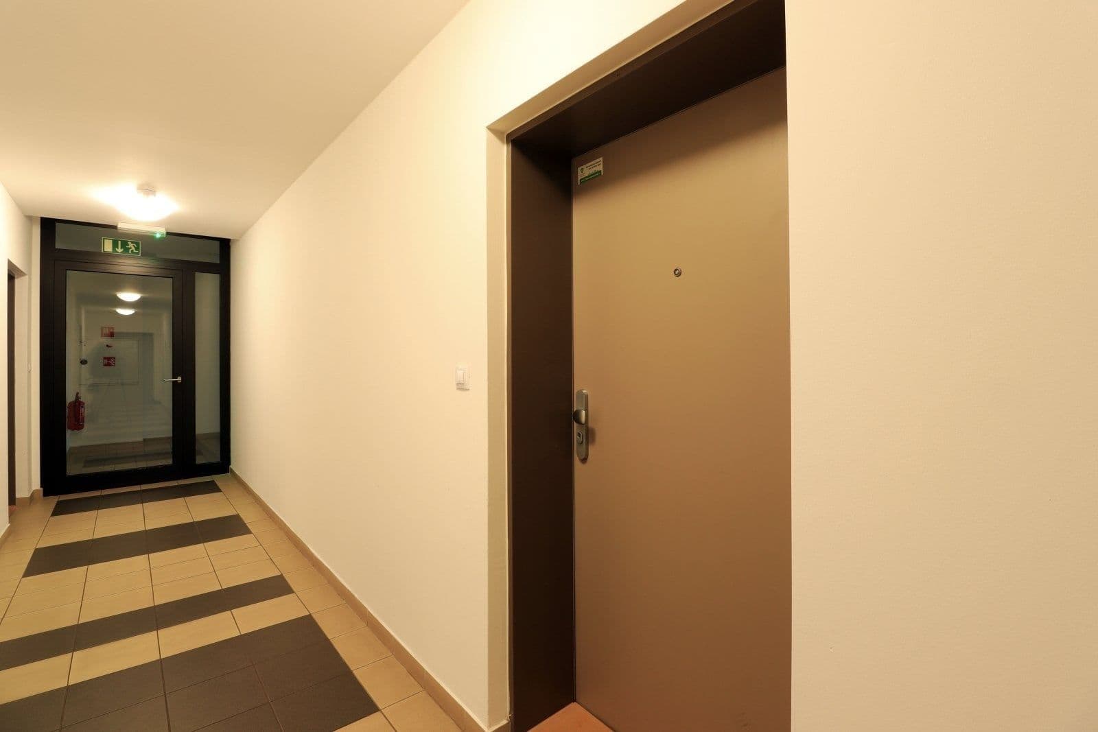 Prenájom bytu 2-izbový 64 m², Devonská, Praha, Praha Prenájom bytu 2-izbový 64 m², Devonská, Praha, Praha