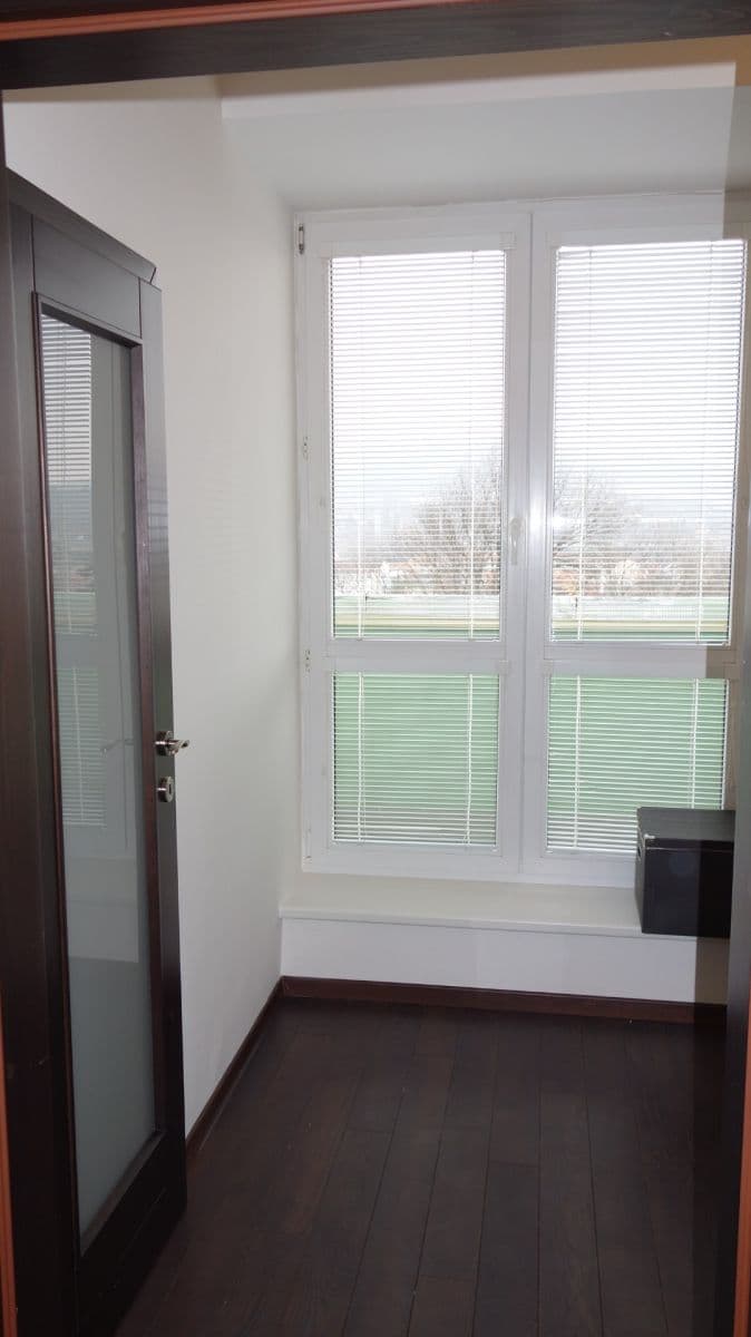 Prenájom bytu 3-izbový 86 m², Cacovická, Brno, Jihomoravský kraj Prenájom bytu 3-izbový 86 m², Cacovická, Brno, Jihomoravský kraj