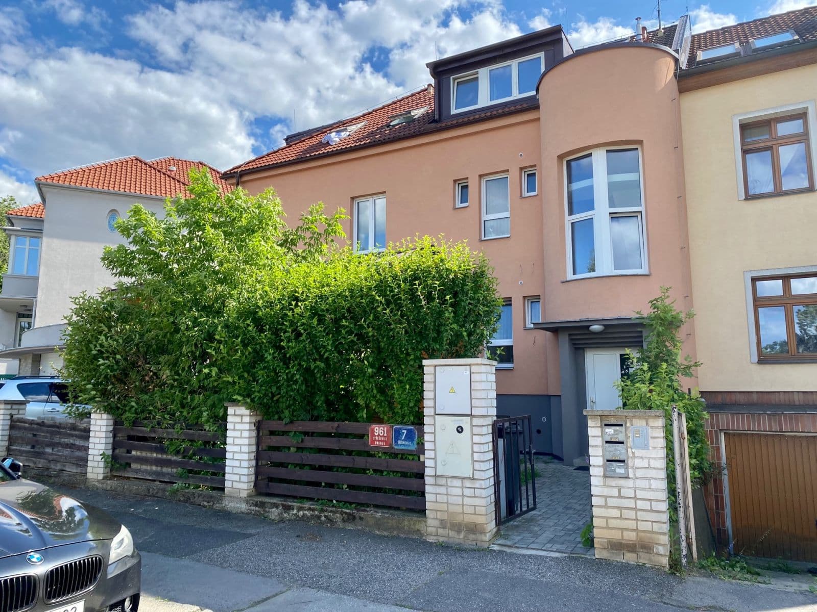 Prenájom bytu 1-izbový 40 m², Buštěhradská, Praha, Praha Prenájom bytu 1-izbový 40 m², Buštěhradská, Praha, Praha
