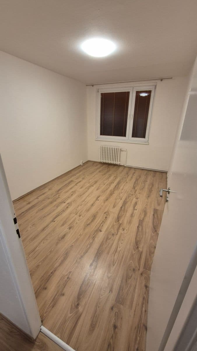 Prenájom bytu 3-izbový 76 m², Královická, Brandýs nad Labem-Stará Boleslav, Středočeský kraj Prenájom bytu 3-izbový 76 m², Královická, Brandýs nad Labem-Stará Boleslav, Středočeský kraj