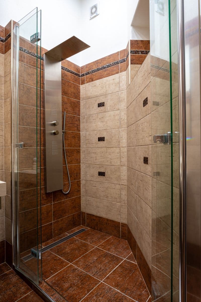 Prenájom bytu 2-izbový 55 m², Hartigova, Praha, Praha Prenájom bytu 2-izbový 55 m², Hartigova, Praha, Praha