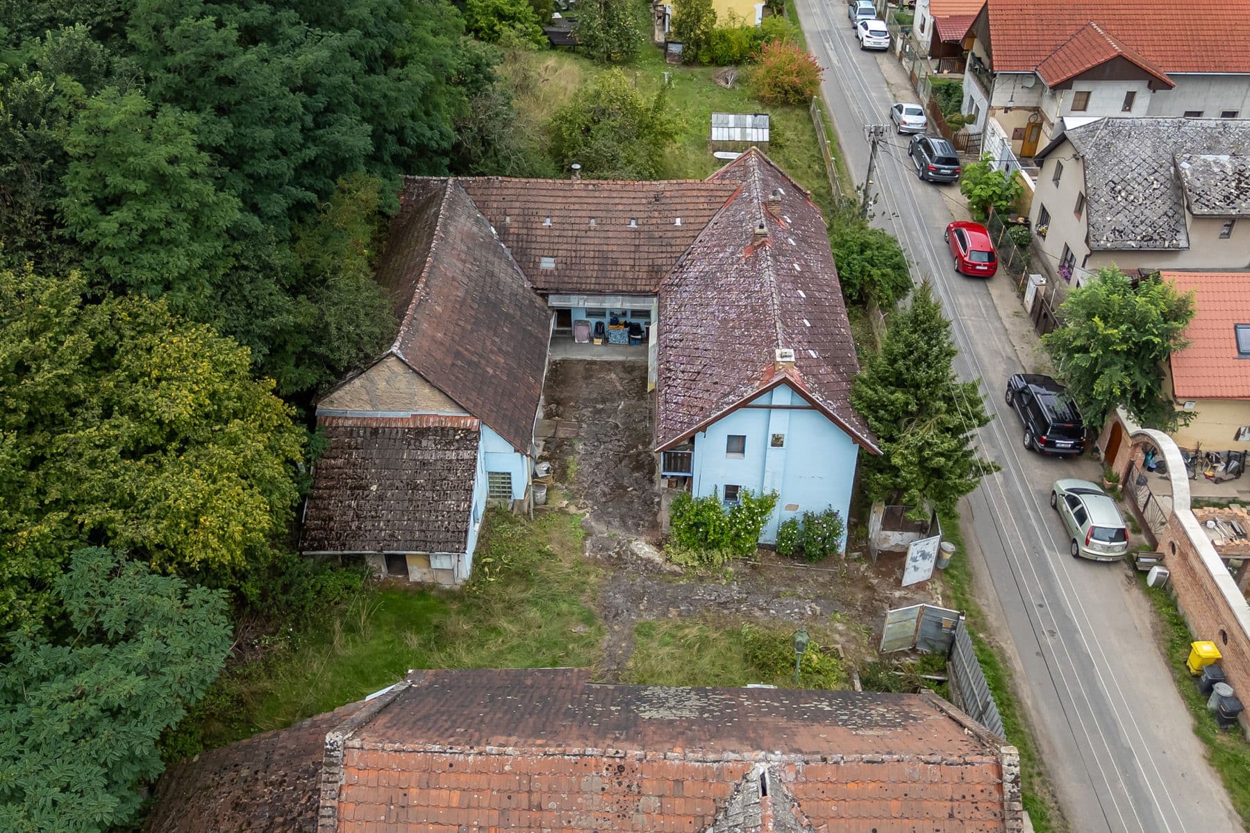 Predaj domu 200 m², pozemek 3.645 m², Dolní Beřkovice, Středočeský kraj Predaj domu 200 m², pozemek 3.645 m², Dolní Beřkovice, Středočeský kraj
