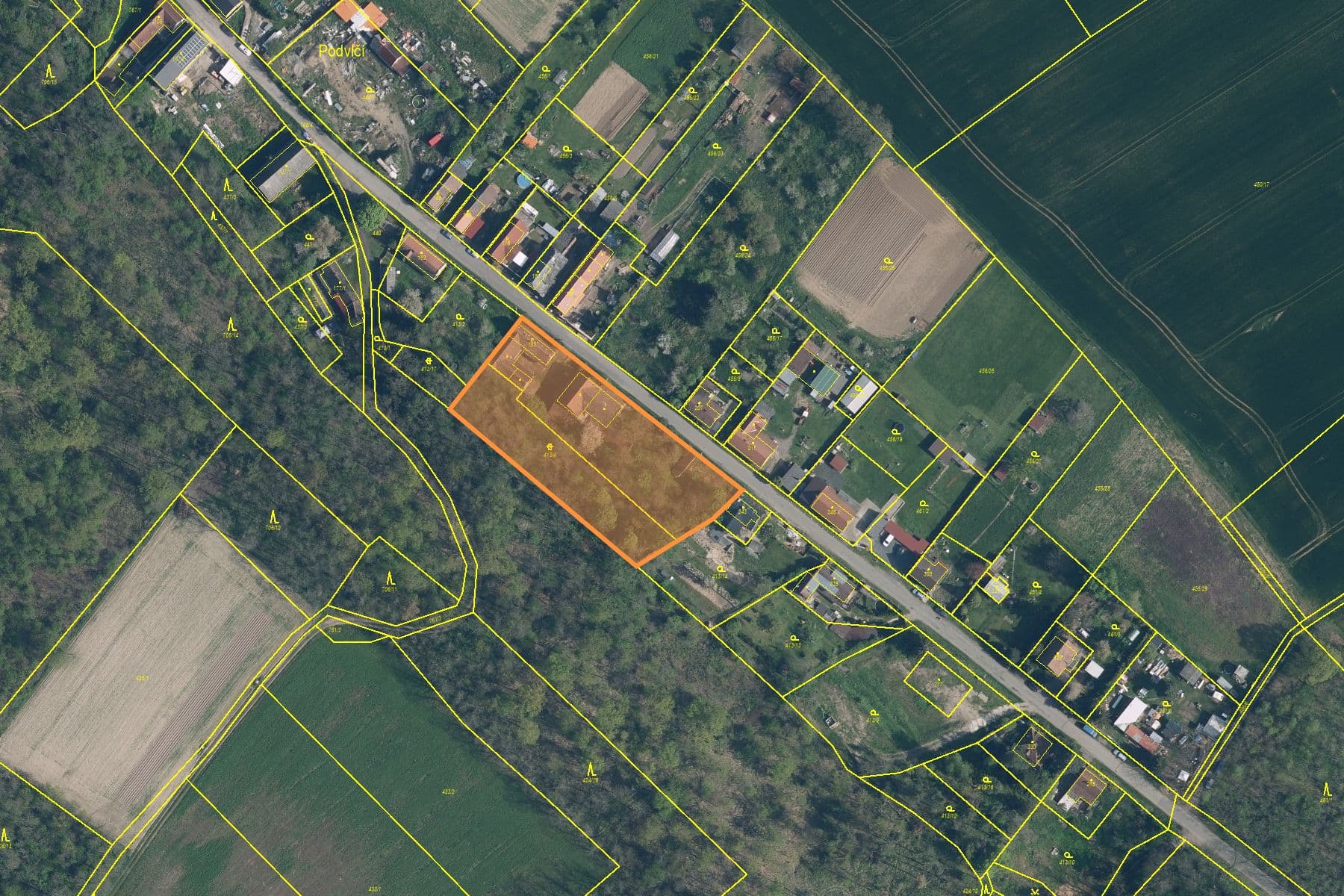 Predaj domu 200 m², pozemek 3.645 m², Dolní Beřkovice, Středočeský kraj Predaj domu 200 m², pozemek 3.645 m², Dolní Beřkovice, Středočeský kraj