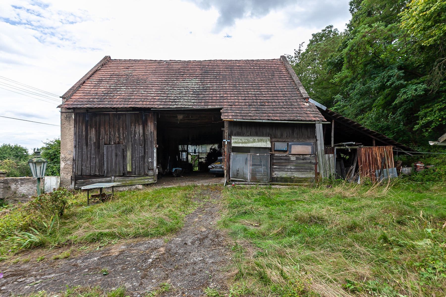 Predaj domu 200 m², pozemek 3.645 m², Dolní Beřkovice, Středočeský kraj Predaj domu 200 m², pozemek 3.645 m², Dolní Beřkovice, Středočeský kraj