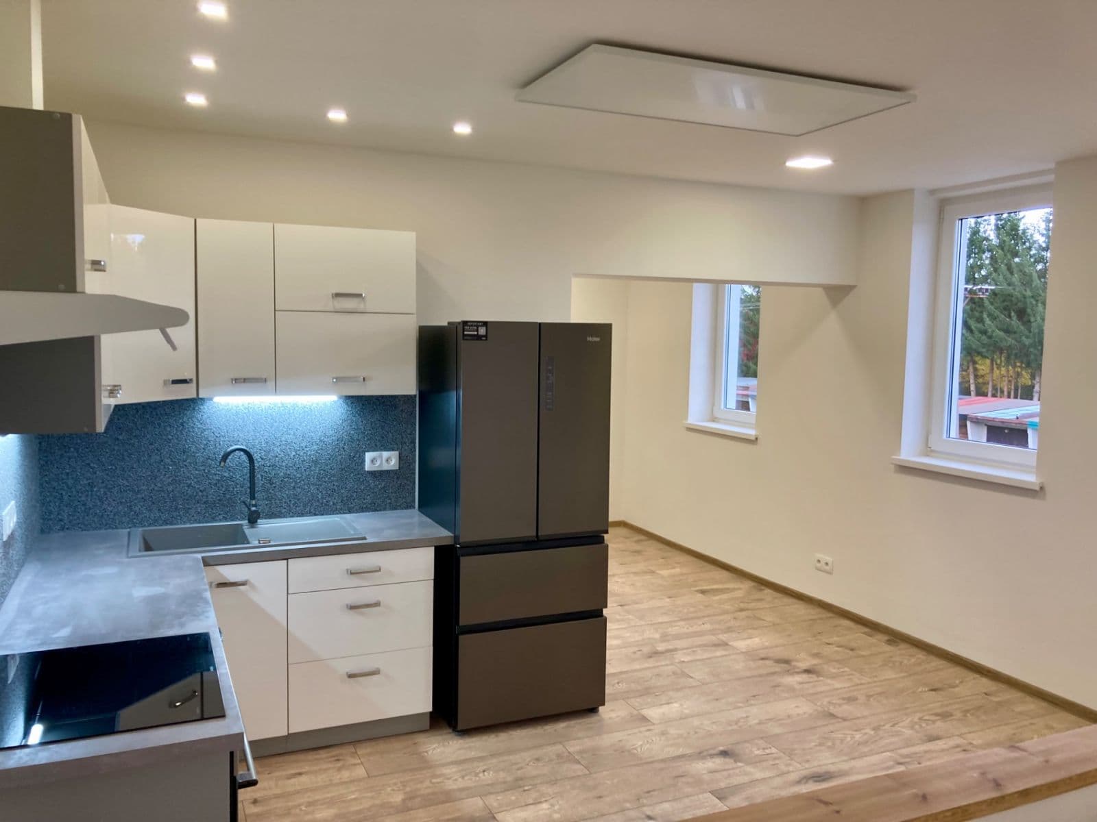 Predaj bytu 3-izbový 75 m², Dlouhá, Karlovy Vary, Karlovarský kraj Predaj bytu 3-izbový 75 m², Dlouhá, Karlovy Vary, Karlovarský kraj