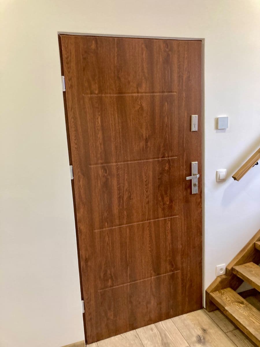 Predaj bytu 3-izbový 75 m², Dlouhá, Karlovy Vary, Karlovarský kraj Predaj bytu 3-izbový 75 m², Dlouhá, Karlovy Vary, Karlovarský kraj