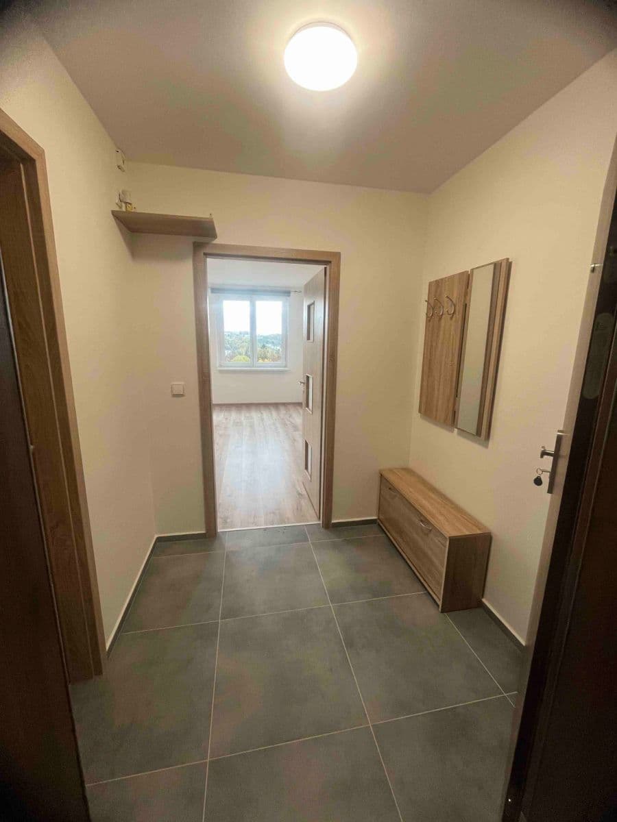 Prenájom bytu 1-izbový 31 m², Dukelských hrdinů, Ústí nad Labem, Ústecký kraj Prenájom bytu 1-izbový 31 m², Dukelských hrdinů, Ústí nad Labem, Ústecký kraj