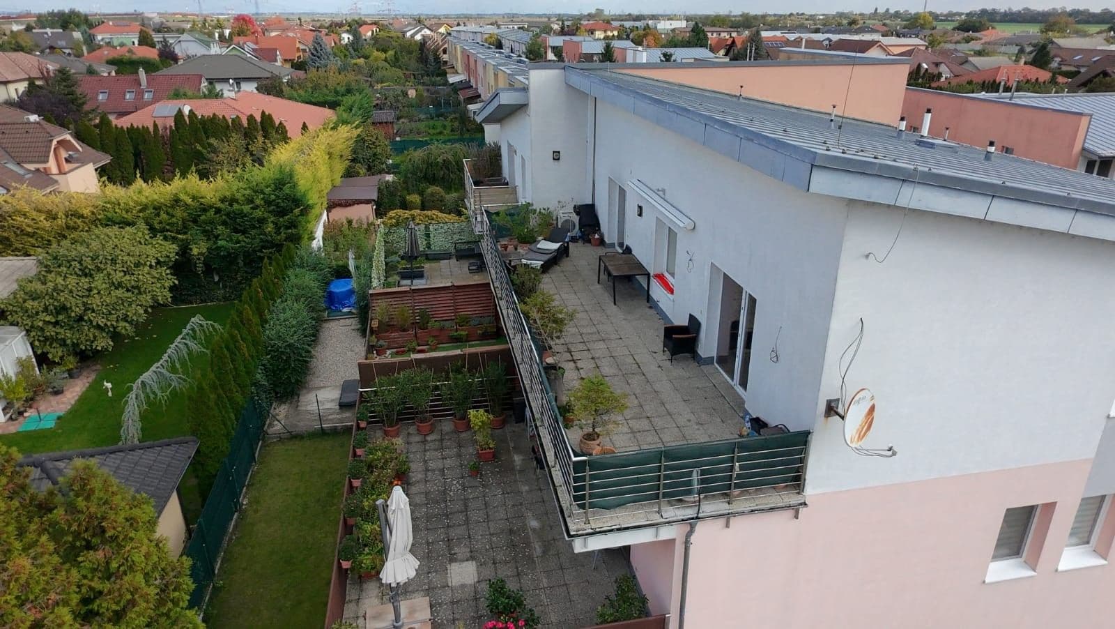 Predaj bytu 4-izbový 145 m², Dúhová, Rovinka, Bratislavský kraj Predaj bytu 4-izbový 145 m², Dúhová, Rovinka, Bratislavský kraj