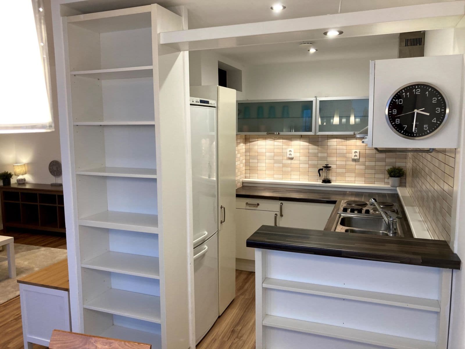 Predaj bytu 3-izbový 81 m², U Jezera, Praha, Praha Predaj bytu 3-izbový 81 m², U Jezera, Praha, Praha