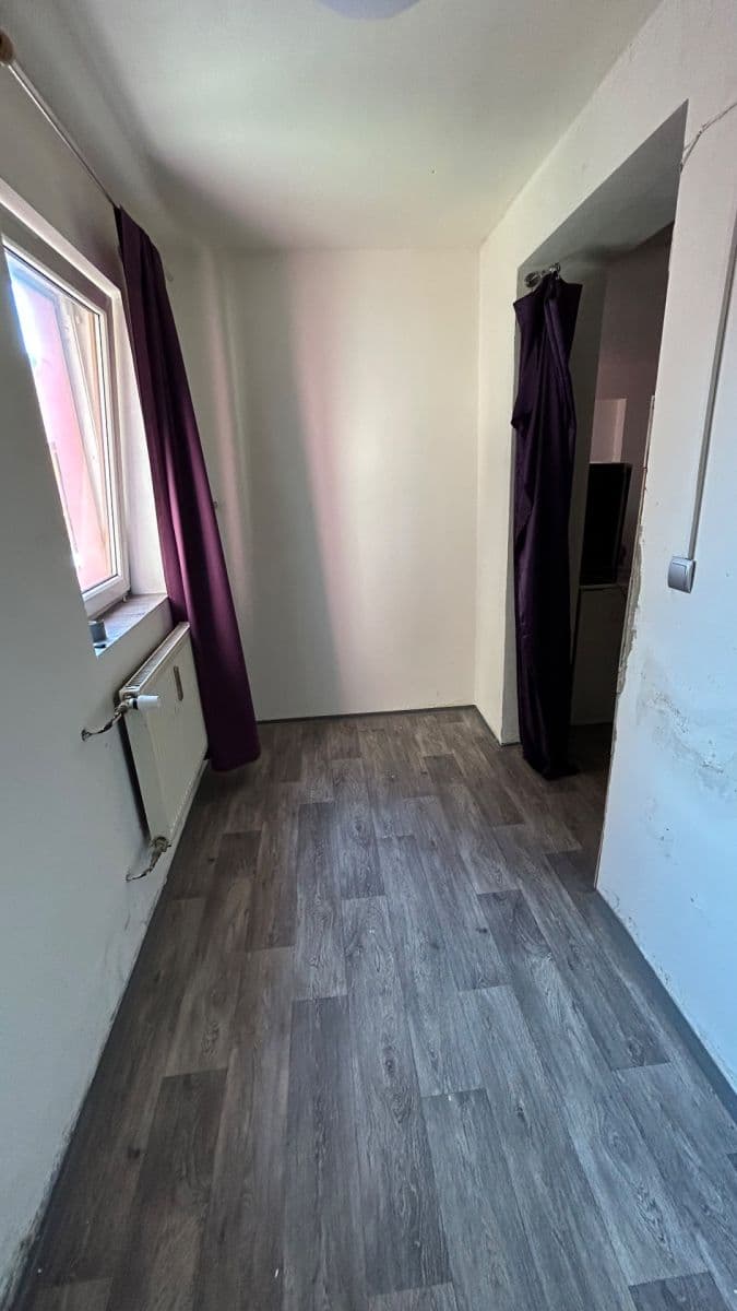 Prenájom bytu 1-izbový 44 m², Štechova, Slaný, Středočeský kraj Prenájom bytu 1-izbový 44 m², Štechova, Slaný, Středočeský kraj
