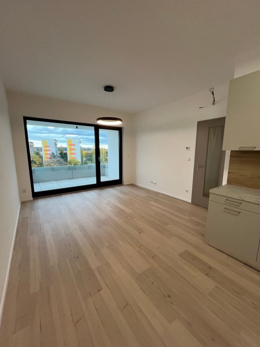 Prenájom bytu 2-izbový 56 m², třída Generála Píky, Brno, Jihomoravský kraj Prenájom bytu 2-izbový 56 m², třída Generála Píky, Brno, Jihomoravský kraj