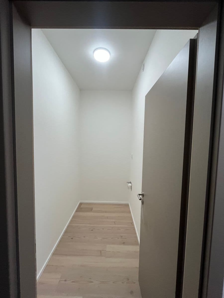 Prenájom bytu 2-izbový 56 m², třída Generála Píky, Brno, Jihomoravský kraj Prenájom bytu 2-izbový 56 m², třída Generála Píky, Brno, Jihomoravský kraj