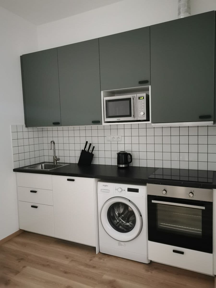 Predaj bytu 1-izbový 37 m², Pivovarská, Praha, Praha Predaj bytu 1-izbový 37 m², Pivovarská, Praha, Praha