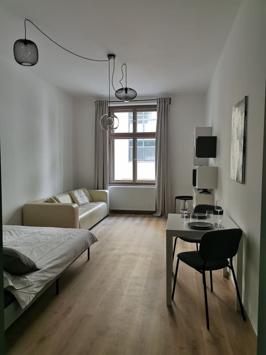 Predaj bytu 1-izbový 37 m², Pivovarská, Praha, Praha Predaj bytu 1-izbový 37 m², Pivovarská, Praha, Praha