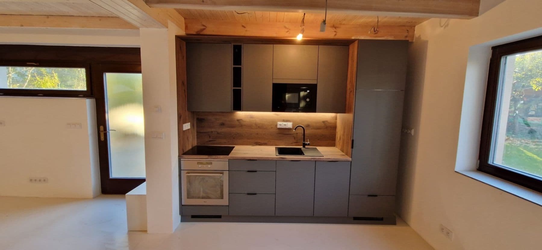 Prenájom bytu 1-izbový 40 m², Loučná, Brno, Jihomoravský kraj Prenájom bytu 1-izbový 40 m², Loučná, Brno, Jihomoravský kraj