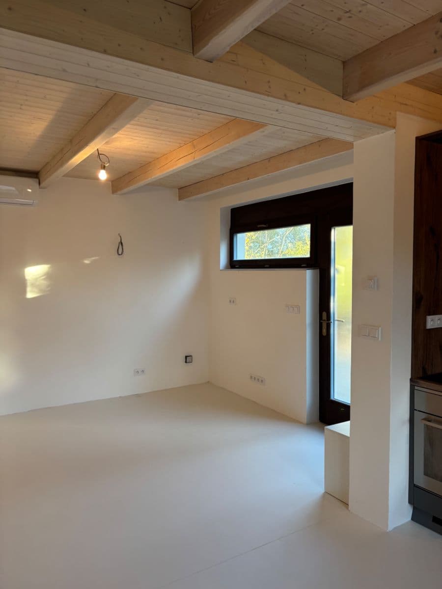 Prenájom bytu 1-izbový 40 m², Loučná, Brno, Jihomoravský kraj Prenájom bytu 1-izbový 40 m², Loučná, Brno, Jihomoravský kraj