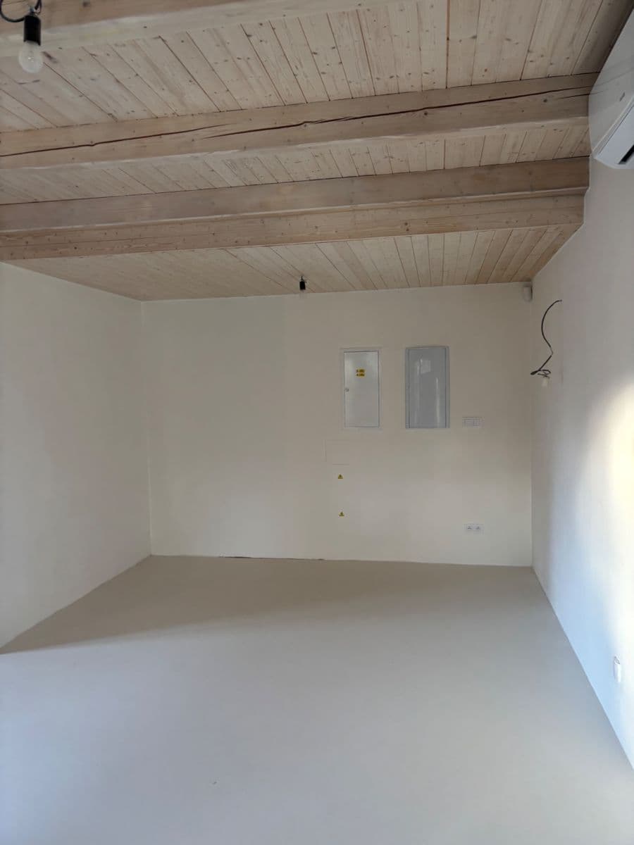 Prenájom bytu 1-izbový 40 m², Loučná, Brno, Jihomoravský kraj Prenájom bytu 1-izbový 40 m², Loučná, Brno, Jihomoravský kraj