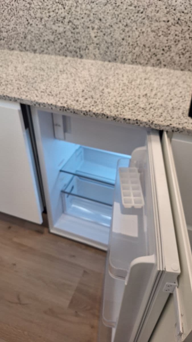 Prenájom bytu 1-izbový 32 m², Kodaňská, Praha, Praha Prenájom bytu 1-izbový 32 m², Kodaňská, Praha, Praha