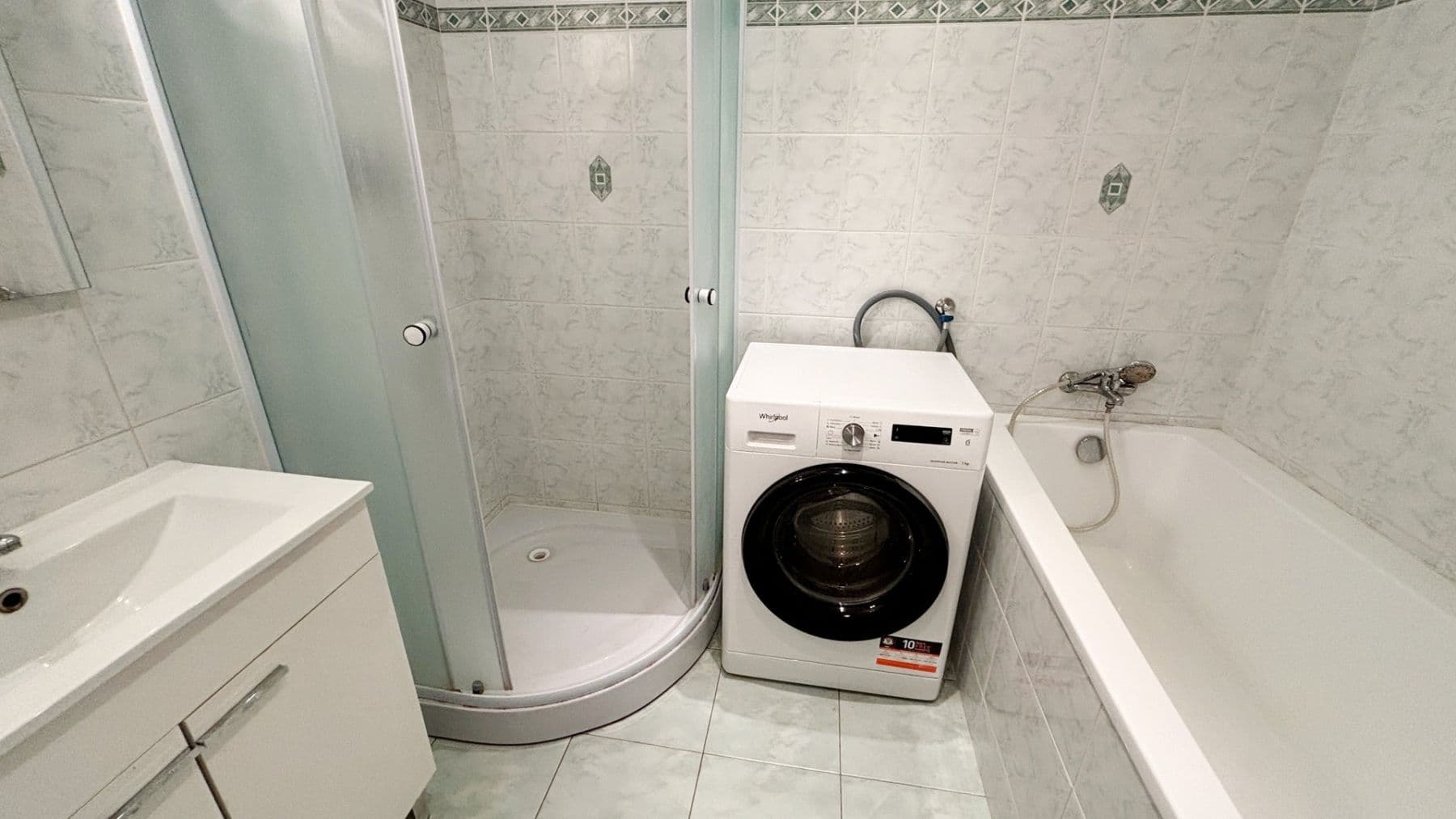 Prenájom bytu 3-izbový 63 m², Vašátkova, Praha, Praha Prenájom bytu 3-izbový 63 m², Vašátkova, Praha, Praha