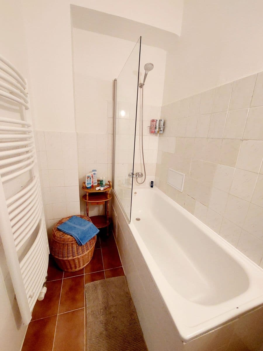 Prenájom bytu 84 m², Mánesova, Praha, Praha Prenájom bytu 84 m², Mánesova, Praha, Praha