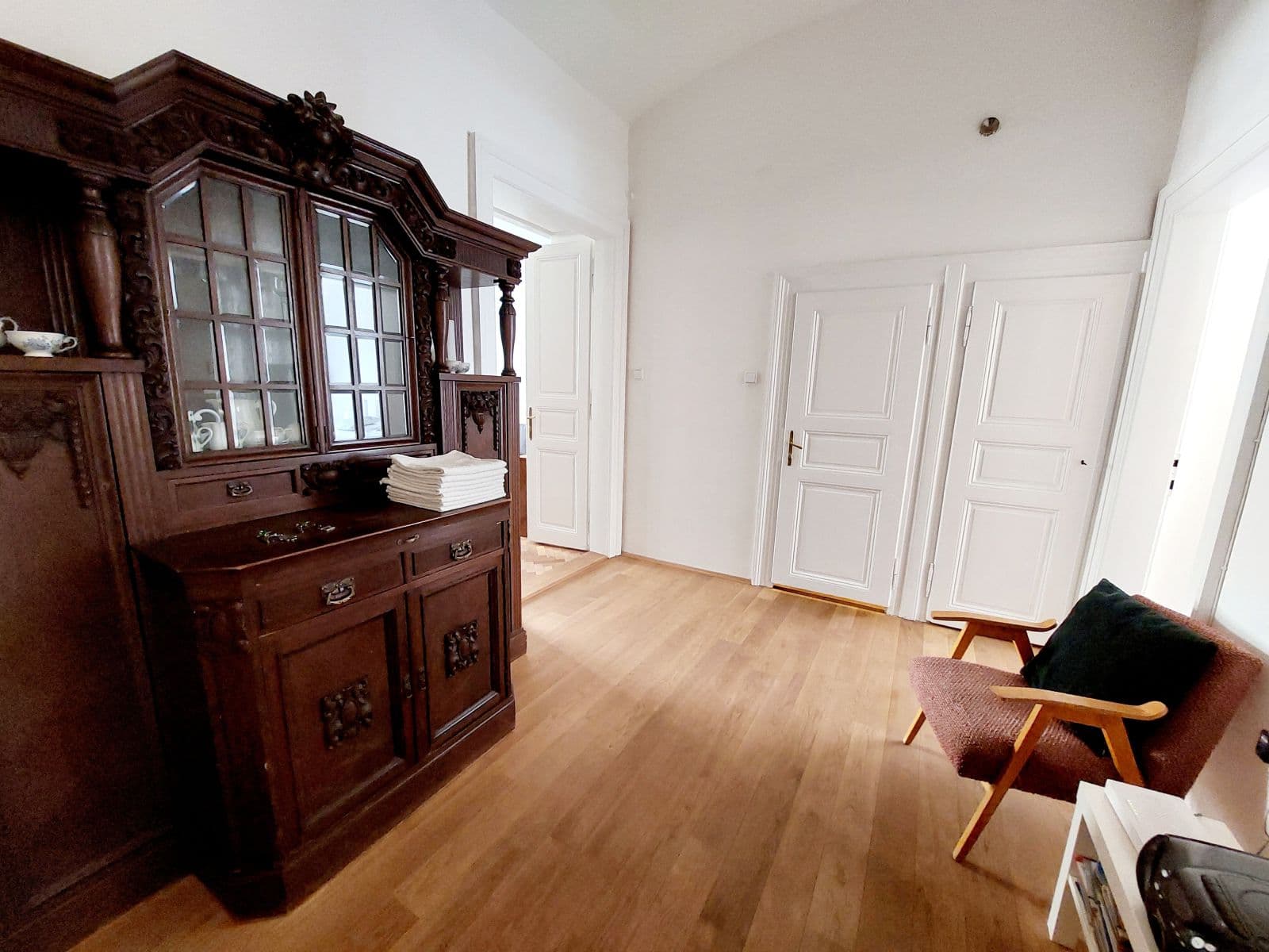 Prenájom bytu 84 m², Mánesova, Praha, Praha Prenájom bytu 84 m², Mánesova, Praha, Praha