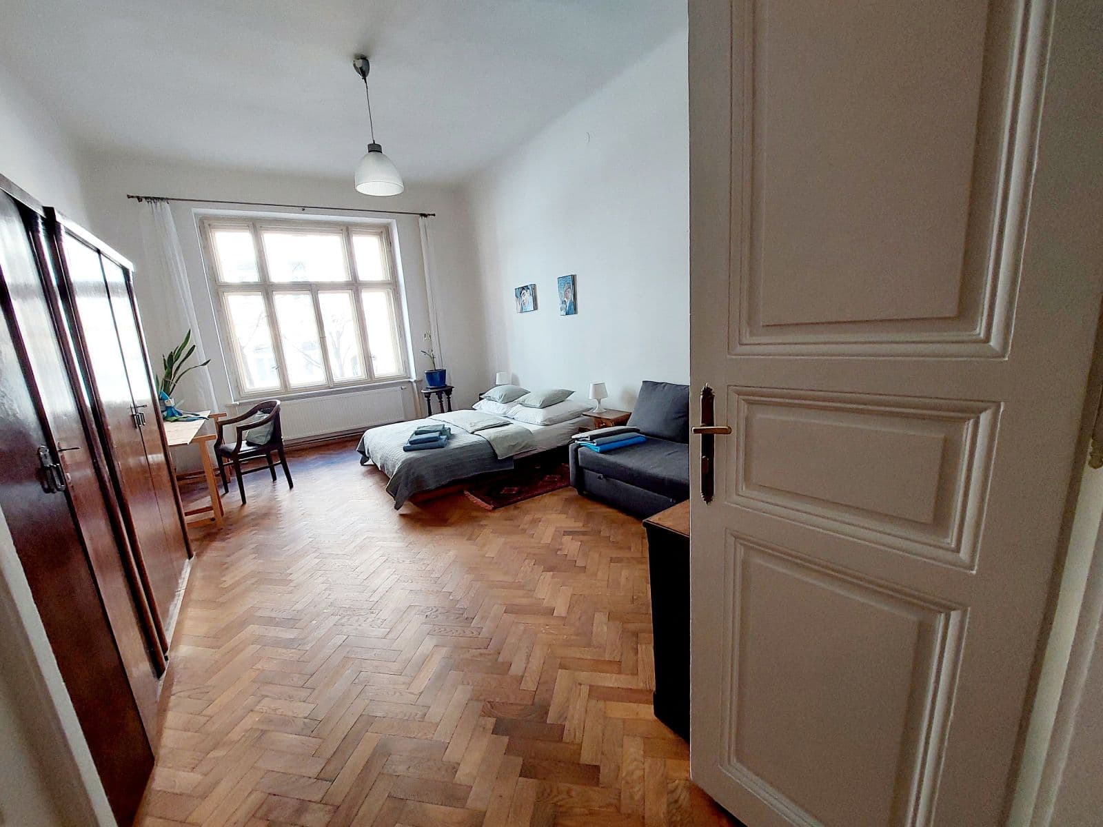 Prenájom bytu 84 m², Mánesova, Praha, Praha Prenájom bytu 84 m², Mánesova, Praha, Praha