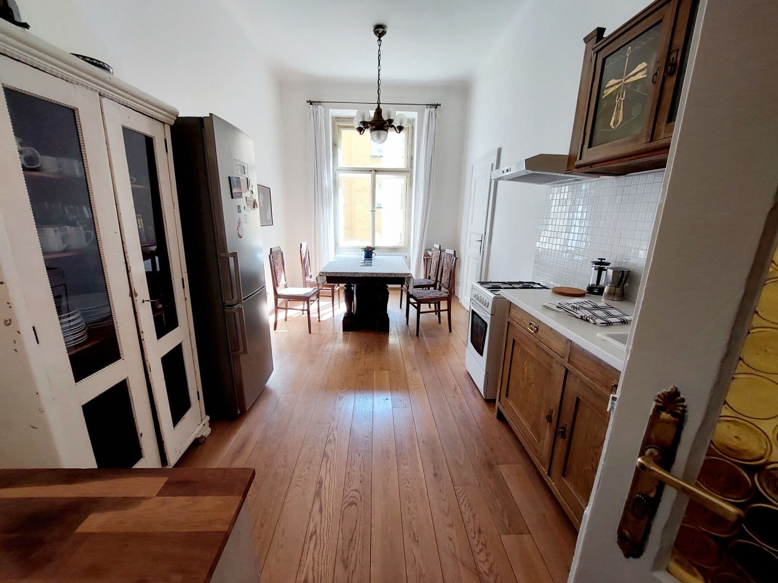 Prenájom bytu 84 m², Mánesova, Praha, Praha Prenájom bytu 84 m², Mánesova, Praha, Praha