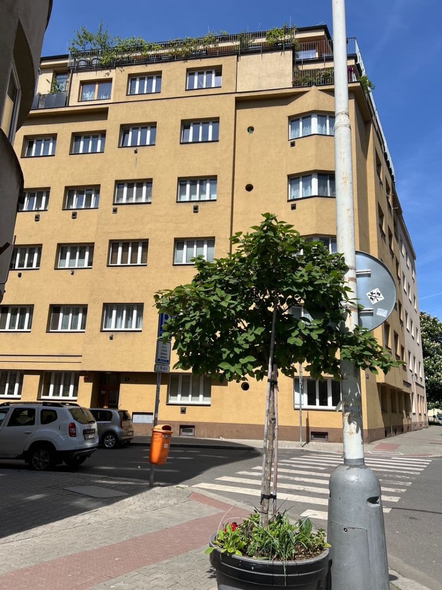 Prenájom bytu 2-izbový 48 m², Andrštova, Praha, Praha Prenájom bytu 2-izbový 48 m², Andrštova, Praha, Praha