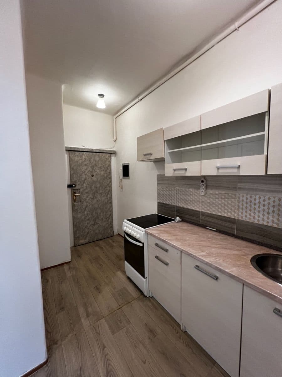 Prenájom bytu 2-izbový 48 m², Andrštova, Praha, Praha Prenájom bytu 2-izbový 48 m², Andrštova, Praha, Praha