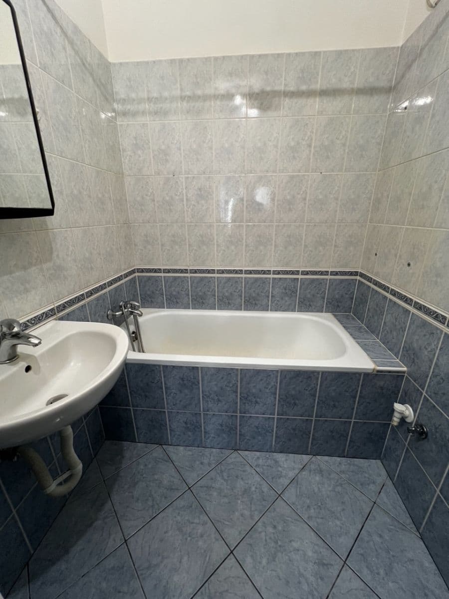 Prenájom bytu 2-izbový 48 m², Andrštova, Praha, Praha Prenájom bytu 2-izbový 48 m², Andrštova, Praha, Praha