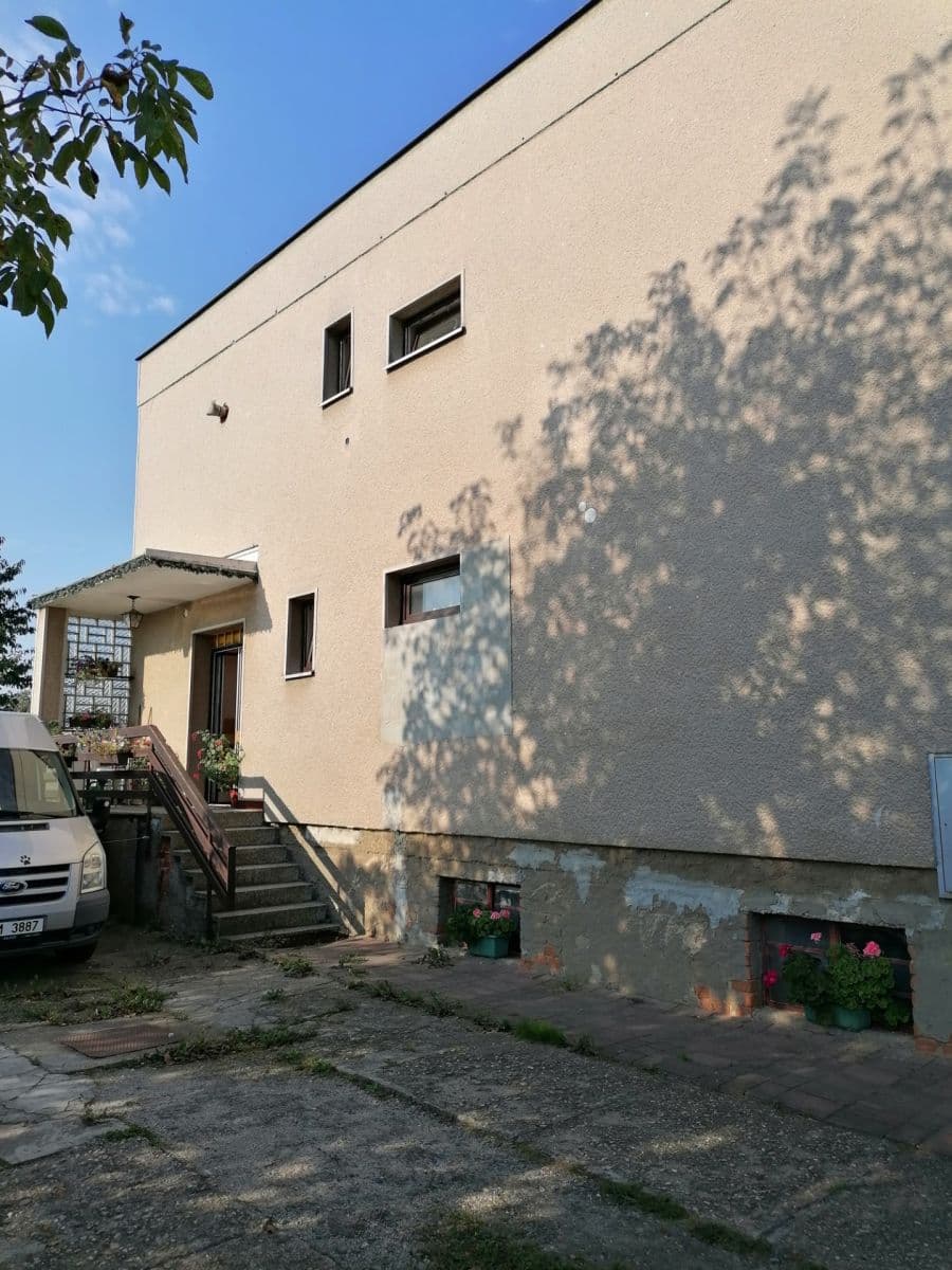 Predaj domu 173 m², pozemek 682 m², Nezvalova, Jirny, Středočeský kraj Predaj domu 173 m², pozemek 682 m², Nezvalova, Jirny, Středočeský kraj