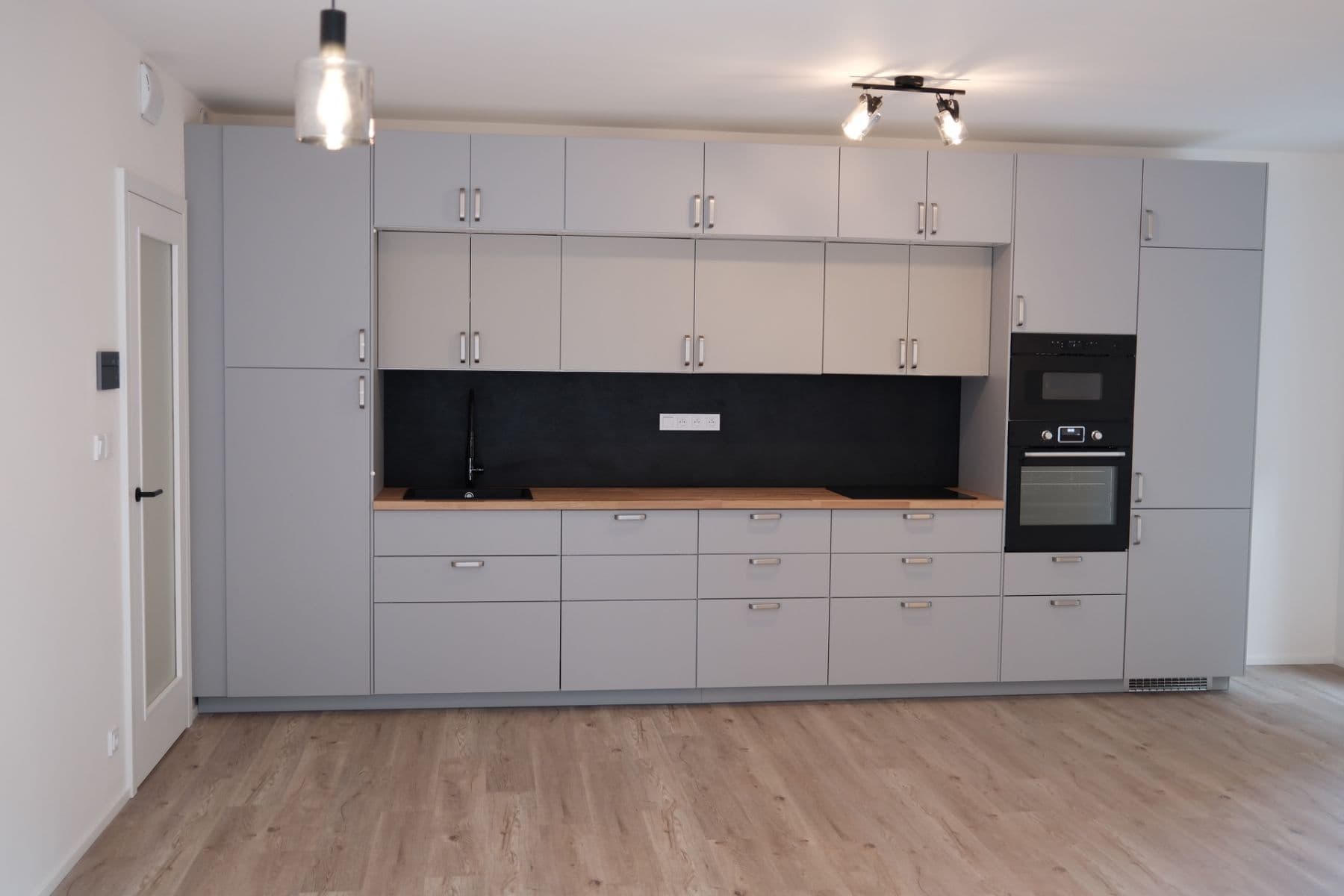 Prenájom bytu 3-izbový 83 m², Hábova, Praha, Praha Prenájom bytu 3-izbový 83 m², Hábova, Praha, Praha