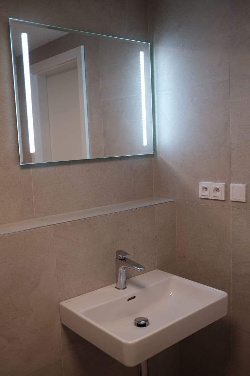 Prenájom bytu 3-izbový 83 m², Hábova, Praha, Praha Prenájom bytu 3-izbový 83 m², Hábova, Praha, Praha