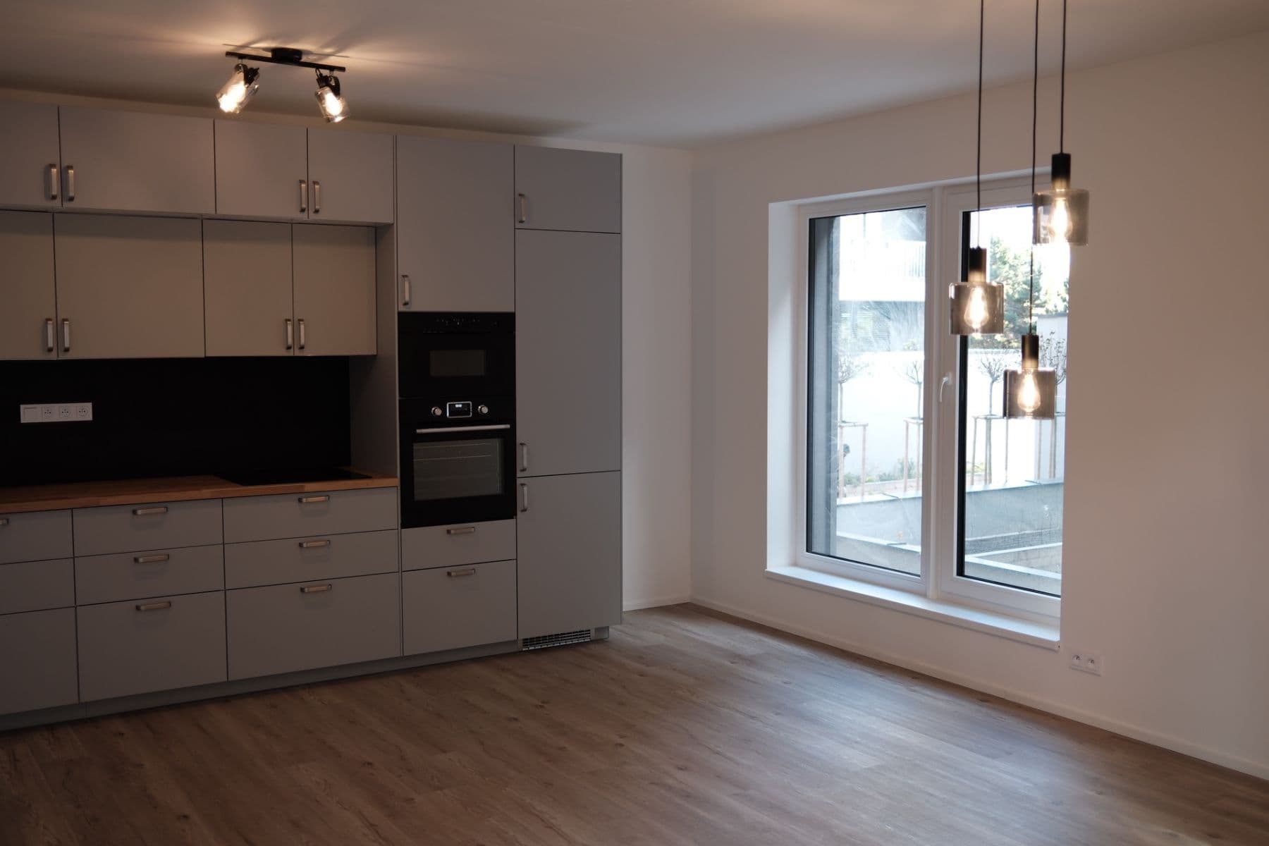Prenájom bytu 3-izbový 83 m², Hábova, Praha, Praha Prenájom bytu 3-izbový 83 m², Hábova, Praha, Praha