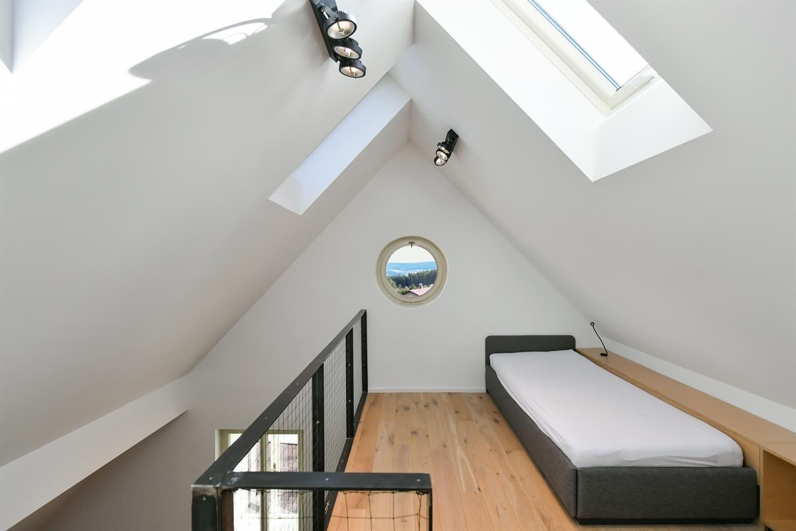 Prenájom bytu 3-izbový 54 m², Vacov, Jihočeský kraj Prenájom bytu 3-izbový 54 m², Vacov, Jihočeský kraj