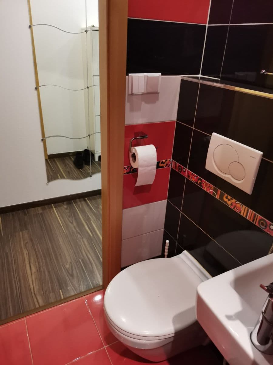 Prenájom bytu 3-izbový 74 m², Gen. Svobody, Třebíč, Kraj Vysočina Prenájom bytu 3-izbový 74 m², Gen. Svobody, Třebíč, Kraj Vysočina