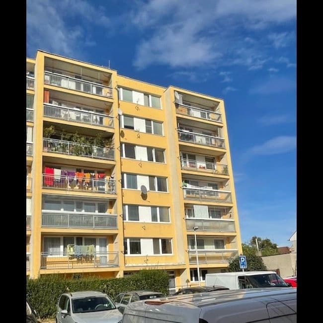 Prenájom bytu 1-izbový 33 m², Běchorská, Praha, Praha Prenájom bytu 1-izbový 33 m², Běchorská, Praha, Praha